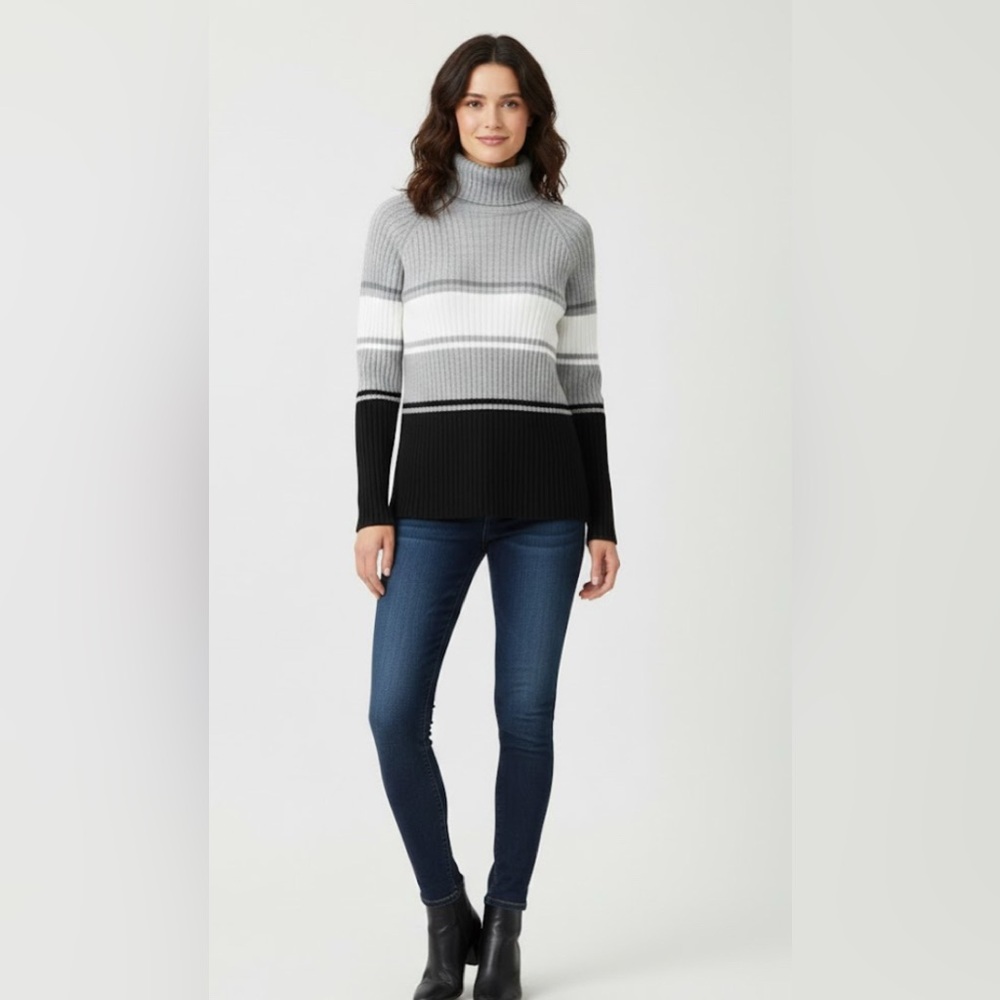 ONE on ONE Women's Striped Turtleneck Sweater size medium